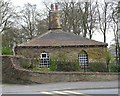 Slead Hall Lodge - Halifax Road, Hove Edge