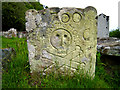 Logie Old Kirk: 18th century gravestone