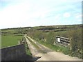 Farm lane leading to Prysiorwerth Ucha