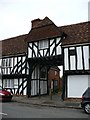 Timber framed archway, Elstow