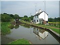 SO9768 : Lock Keeper's Cottage on the Tardebigge Flight by John M