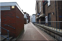 TQ5354 : Narrow Alley, leading to Sevenoaks High St. by N Chadwick
