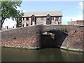 Stourbridge Canal,  Bridge over wharf access