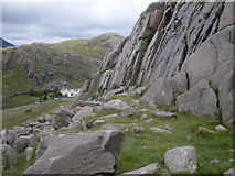 SH6455 : Pen-Y-Pass Youth Hostel by Peter S