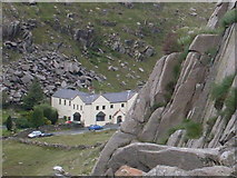 SH6455 : Pen-y-Pass Youth Hostel by Peter S