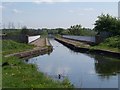 SP0294 : M5 Aqueduct - Tame Valley Canal by Adrian Rothery