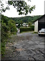 Unmarked footpath which connects two halves of Kingsley Avenue.