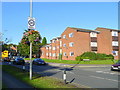 SU9997 : Low-rise flats in Little Chalfont by Jonathan Billinger